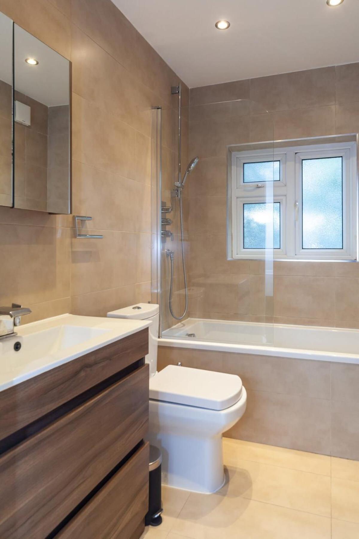 Spacious 2 Bedroom Maisonette In Stratford London Exterior photo